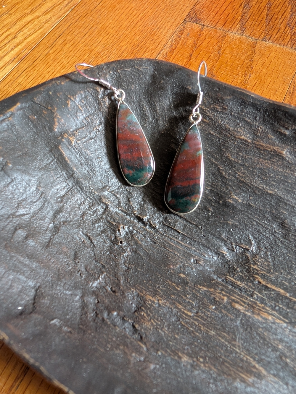 Bloodstone banded earrings with sterling silver, 1 in